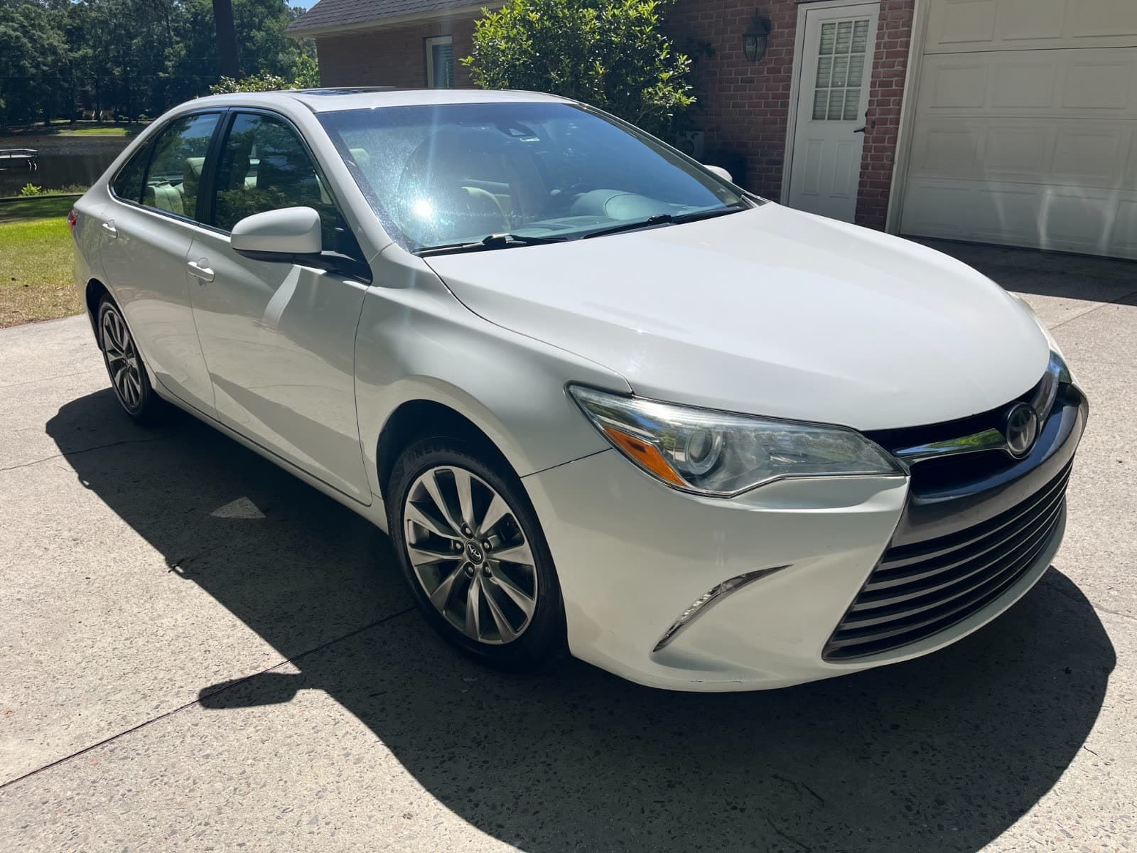 2016 Toyota Camry XLE
